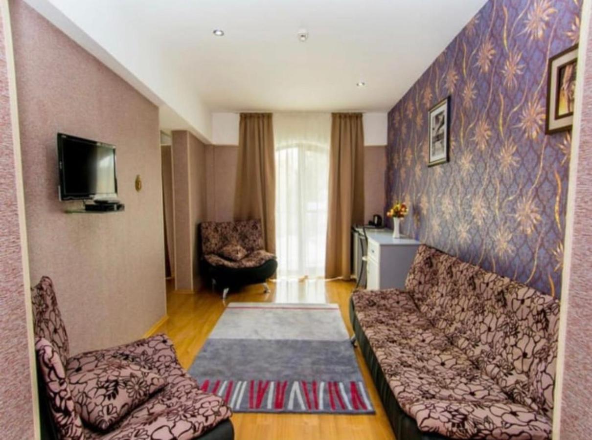 - Granada - Boutique Hotel - Tbilisi - ภายนอก รูปภาพ