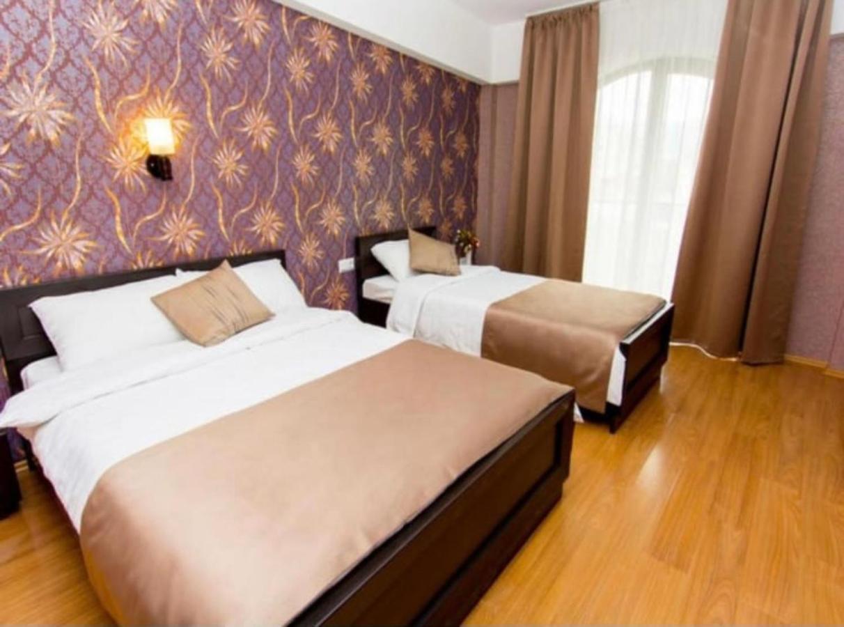 - Granada - Boutique Hotel - Tbilisi - ภายนอก รูปภาพ